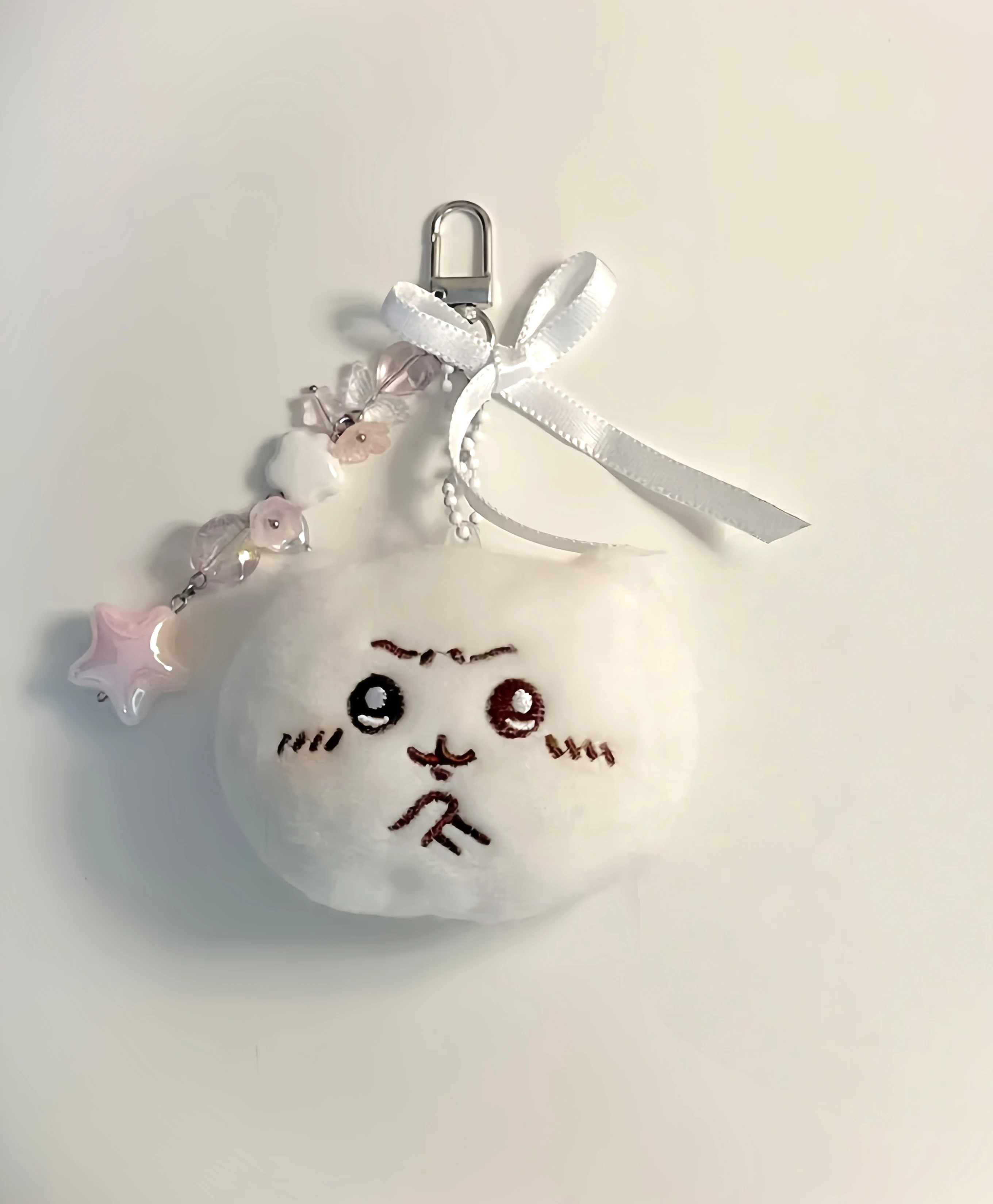 Adorable little plush toy, Y2K style, special edition, perfect for hanging on bags or keychains, a must-have for couples/friends