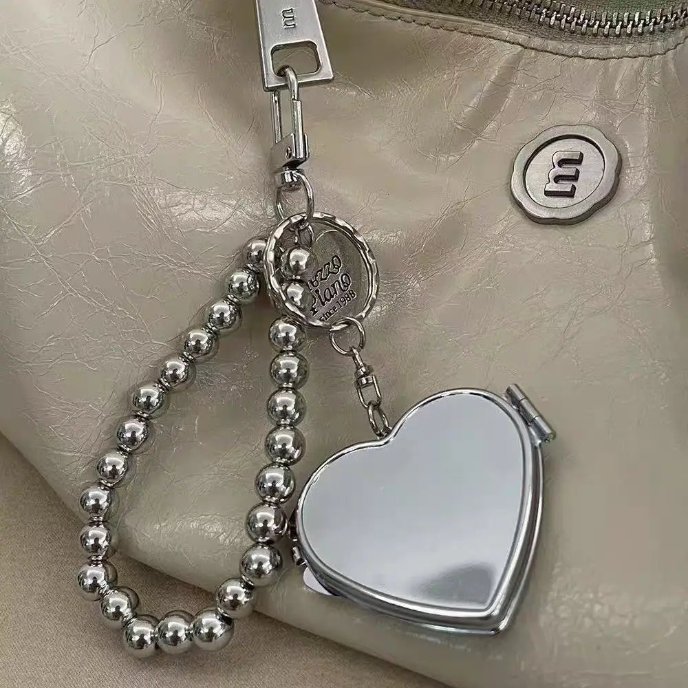 Metal Key Chain Heart Shaped Mirror Mobile Phone Pendant Anti-Lost Metal Y2k Mirror Pendant Keychain Earphone Camera Pendant