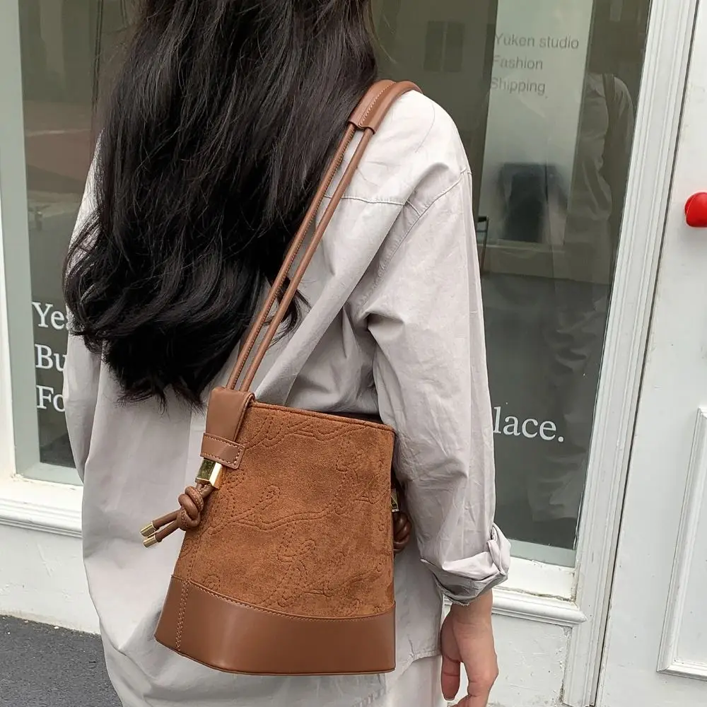 

Simple Large Capacity Women's Shoulder Bag Exquisite Casual Single-Shoulder Bag Suede Fabric Retro Bucket Bag Travel