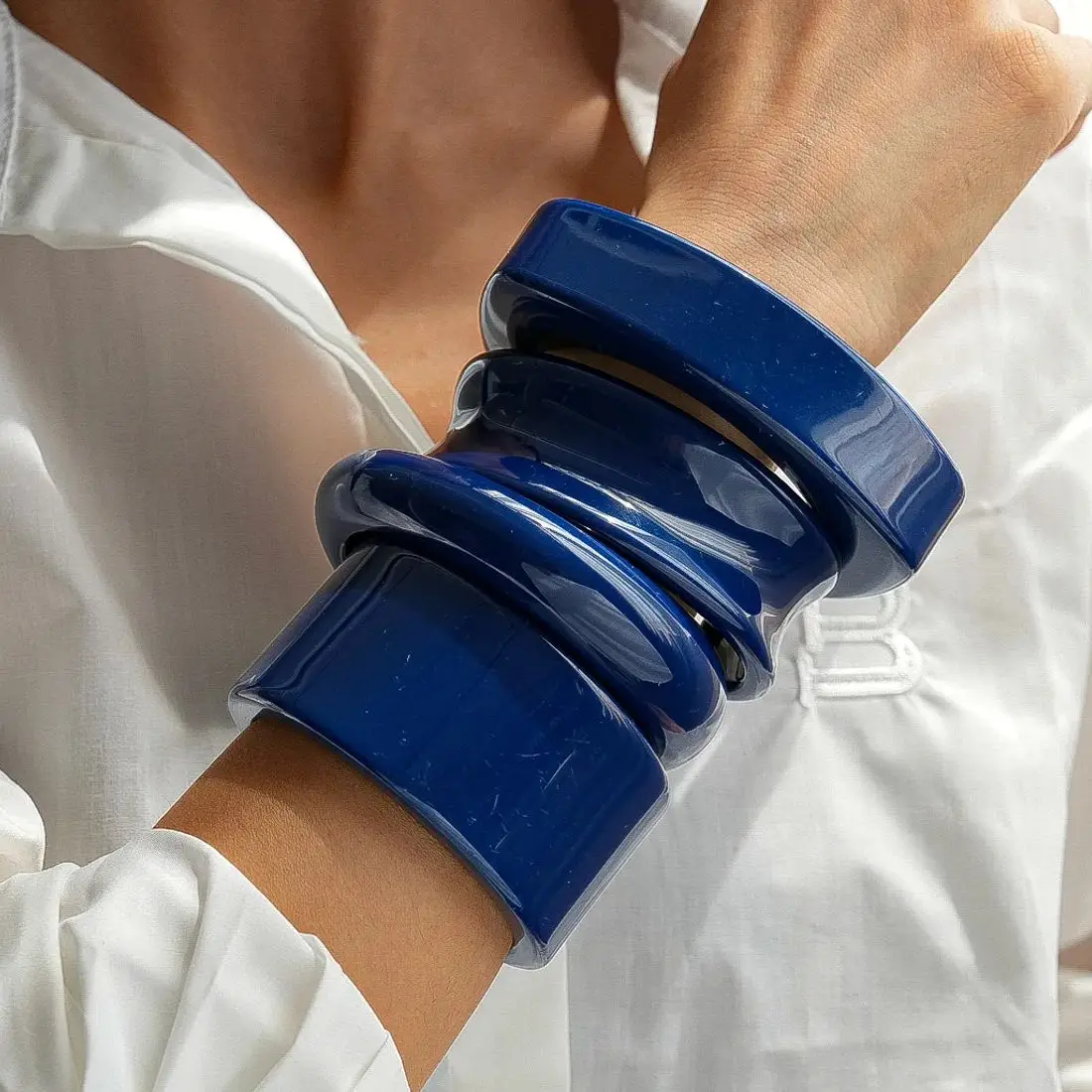 DIEZI 4 Style Fashion Geometric Blue Acrylic Resin Bangles Exaggeration Punk Cuff Wide Bangles Bracelets For Women Men Jewelry