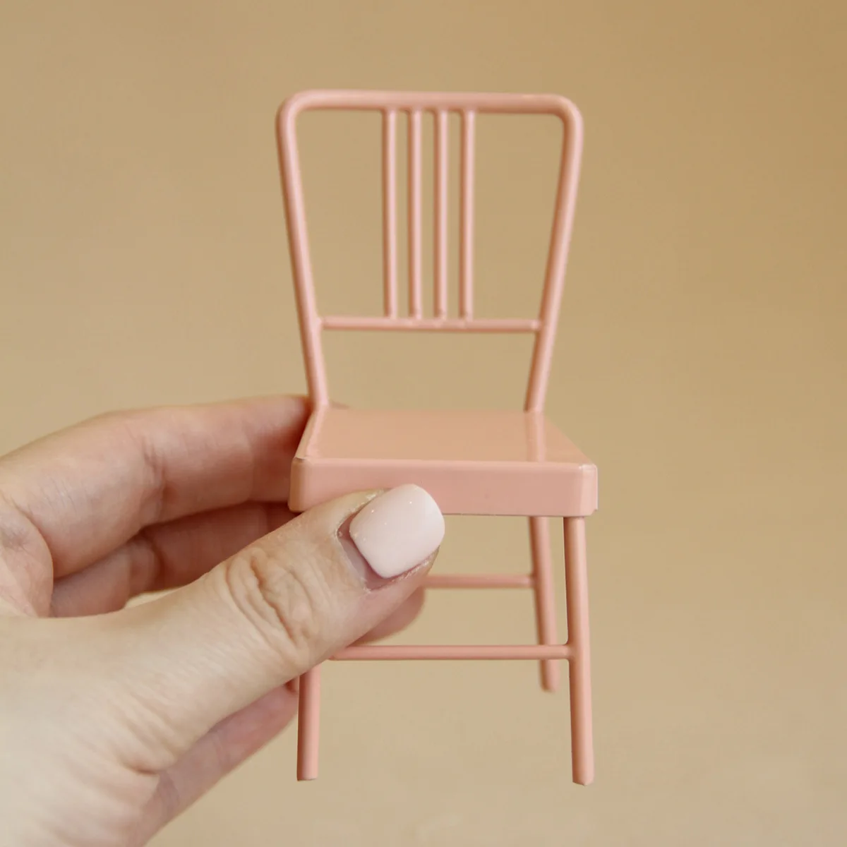 1:12 소형 가구 금속 크림 테이블 인형 집용 핑크 의자 BJD 인형 액세서리 및 놀이 척