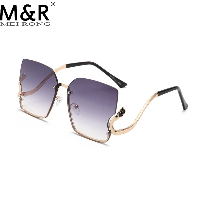 

2024 Fashion Gradual Women's Square Sunglasse Advanced Sense S-shaped Metal Glasses Legs Outdoor Driving Sun Protection Sunnies