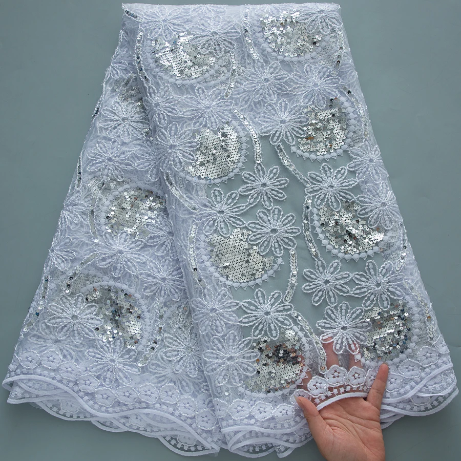 Eleganter weißer afrikanischer Mesh-Pailletten-Spitzenstoff, funkelnde Blumen-Cording-Stickerei, Textil für Kleidung, Kleid, Dekoration