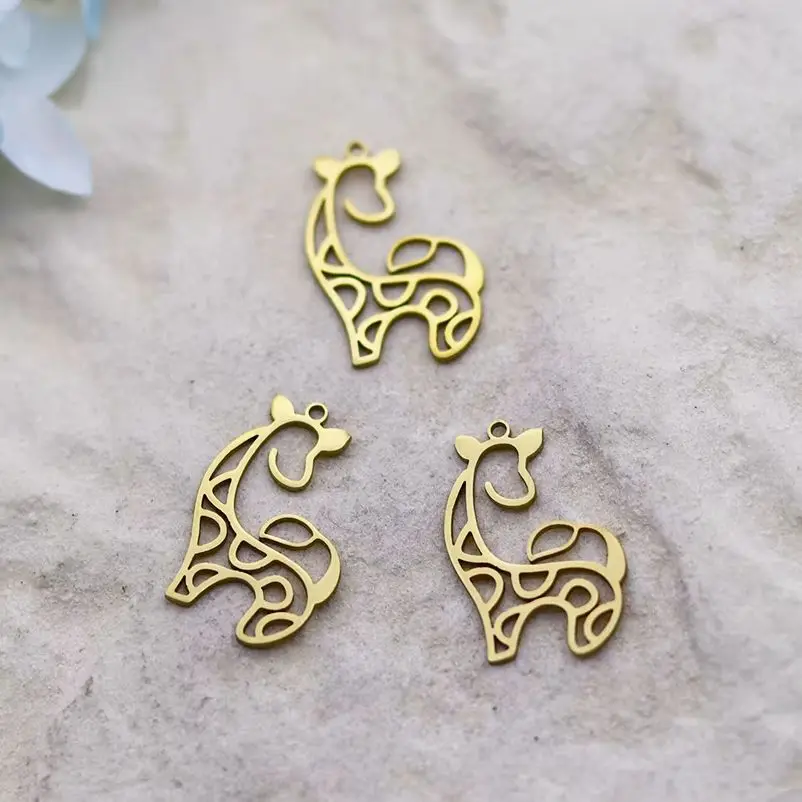

3Pcs/lot Cute Giraffe Deer Charms for Jewelry Making Bracelets Cartoon Animal Stainless Steel Pendant Kids Gifts diy Accessories