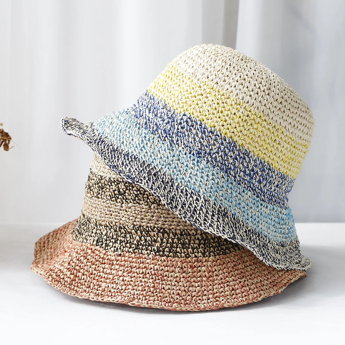 2025 夏の高品質折りたたみ麦わら帽子フロッピーつば広サン - Hat Floppy Wide のレビューと価格