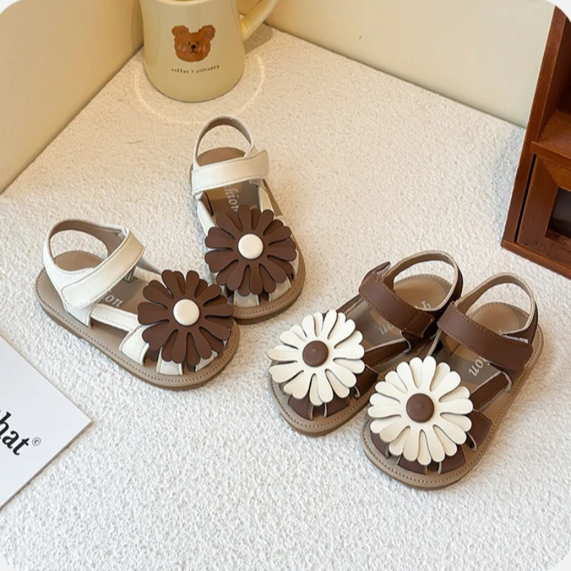 

Brand Girl Sandals 2026Summer New Fashion Flower kids Sandals Hollow Princess Shoes Soft sole Versatile kids Shoe sandalias niño