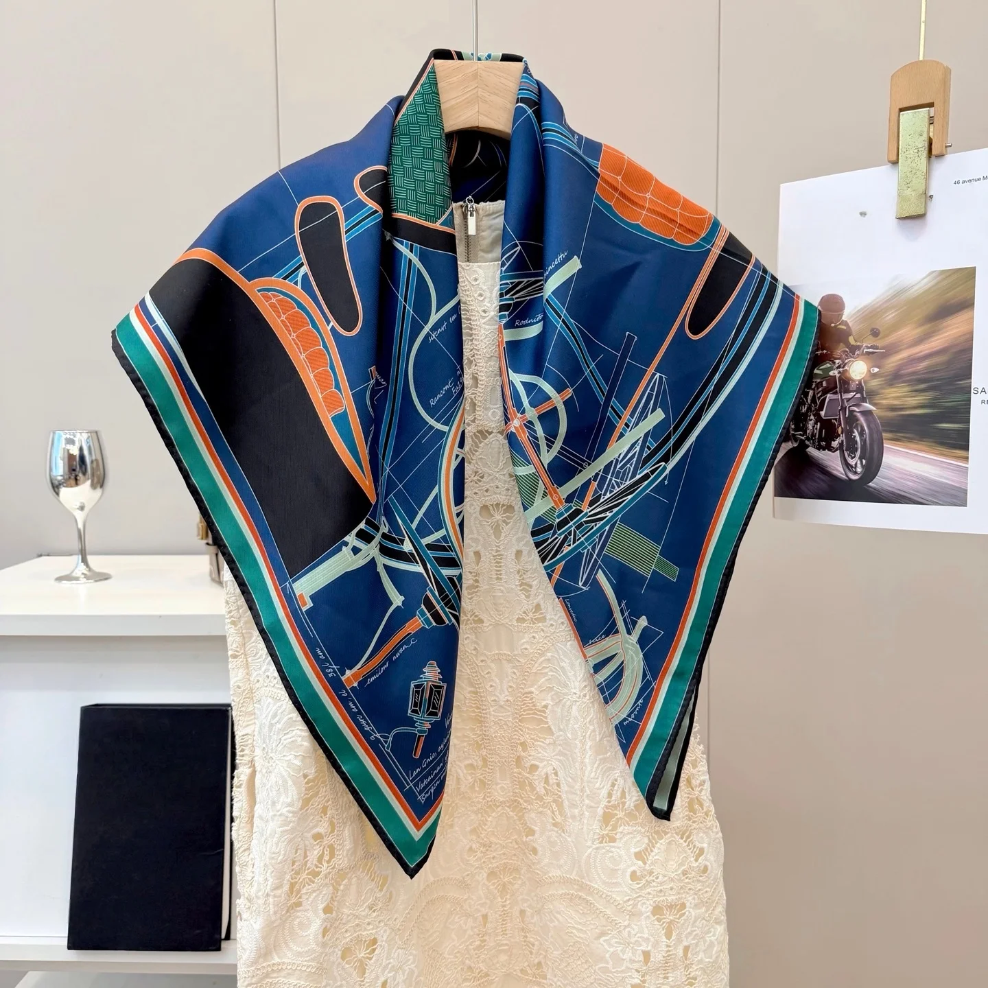 sciarpe-quadrate-in-seta-stile-carrozza-di-lusso-sciarpe-da-donna-nuove-sciarpe-protettive-solari-sciarpe-decorative-per-la-testa-fasce-per-capelli-regali