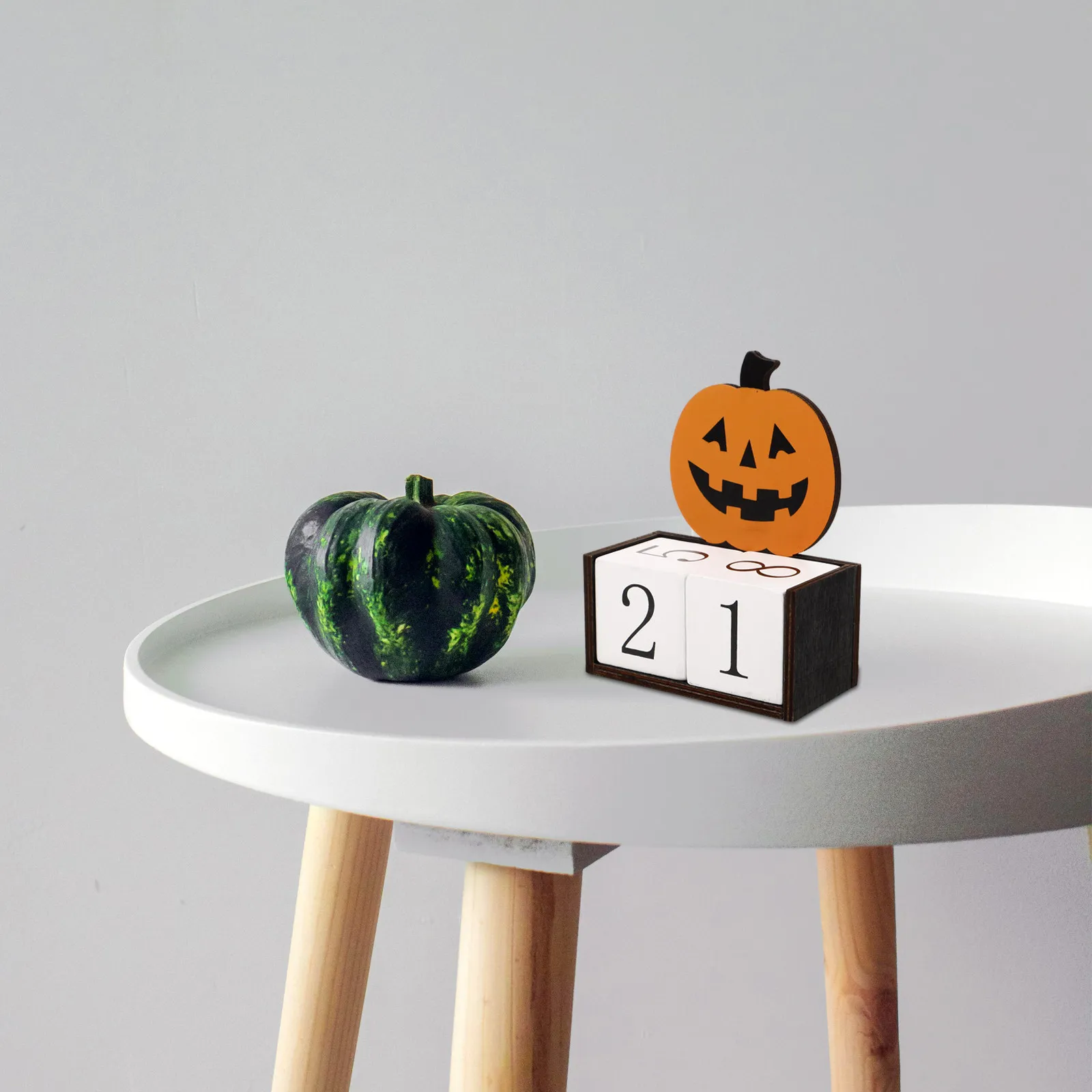 Wooden Desk Calendar Halloween Pumpkin Decorative Rustic Perpetual Manual Turning Calendar for Home Office Table Decor view 4