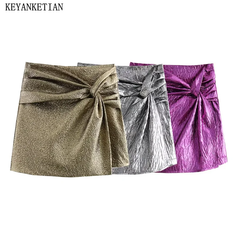 

KEYANKETIAN 2024 New Launch Women's Metallic Texture Kink Decorated Skort Fashion Hot sweet Side Zipper High-Waisted Shorts