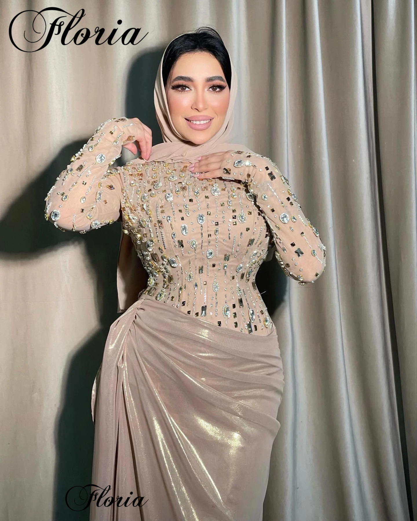 Middle East Muslim Celebrity Dresses With Crystals Long Sleeves Formal Occasion Dresses Plus Size Vestidos De Noche Evening Gown