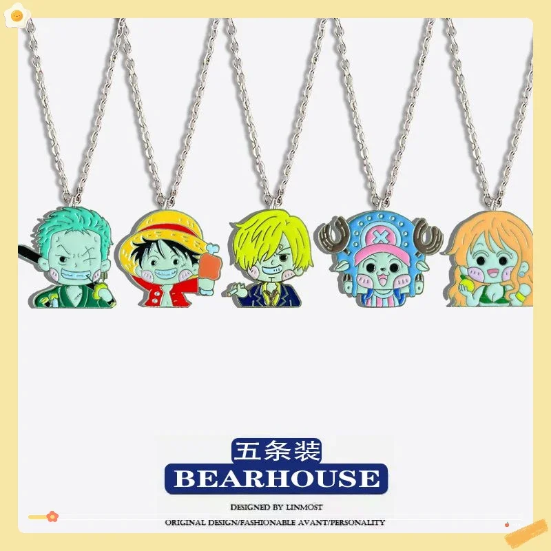 

Anime One Piece Cartoon Road Flying Sauron Alloy Necklace Pendant Student Couple Best Friend Keychain Gift Accessories