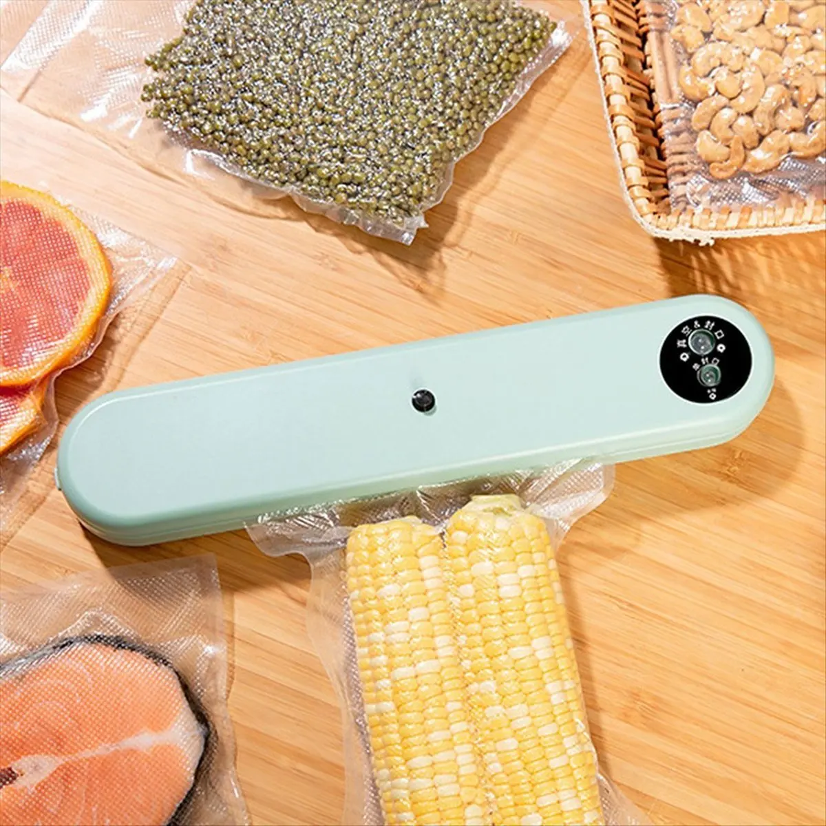 ماكينة سد الفراغات A62K شفط 60 كيلو باسكال - ماكينة غلق أكياس الطعام الأوتوماتيكية التي تعمل باللمس للأغذية الجافة/الرطبة