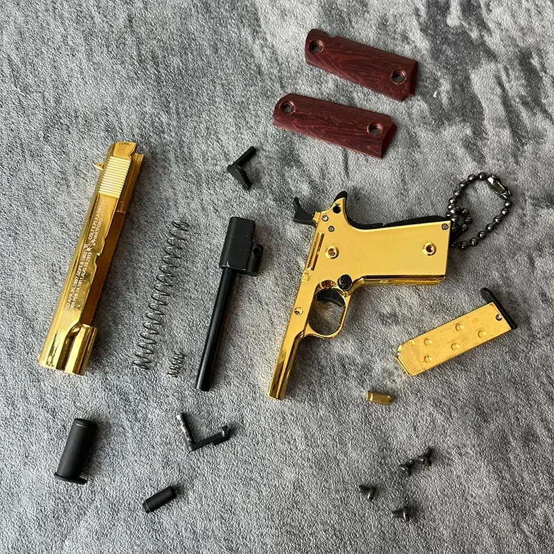 1PCS 1:3 Mini M1911 Gun Pistol Toys Miniature Model Keychain Full Metal Shell Alloy Can Not Shoot Gift (No Box)