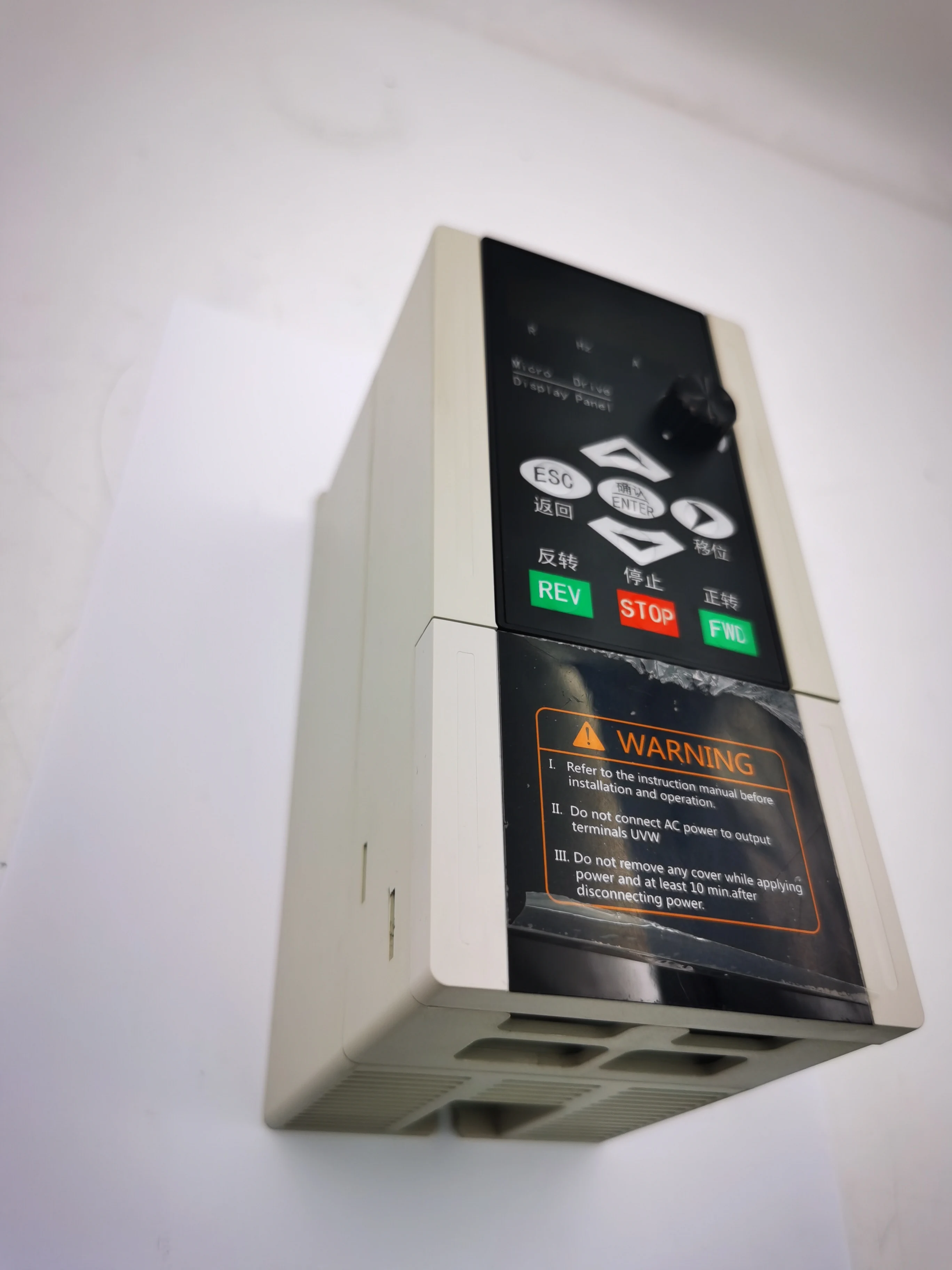 

VFD Inverter 1.5KW/2.2KW Frequency Converter 500M Serial 220V or 380V Output Frequency Converter Variable Frequency Drive