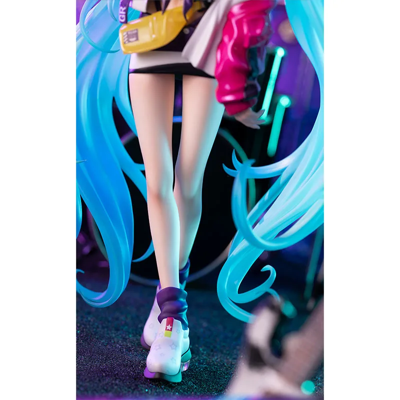 Op voorraad Echte originele HobbyMax Hatsune Miku Trendy Street Ver. PVC 26CM Anime Action Figure Pop Speelgoed Cadeau Beeldje Ornament