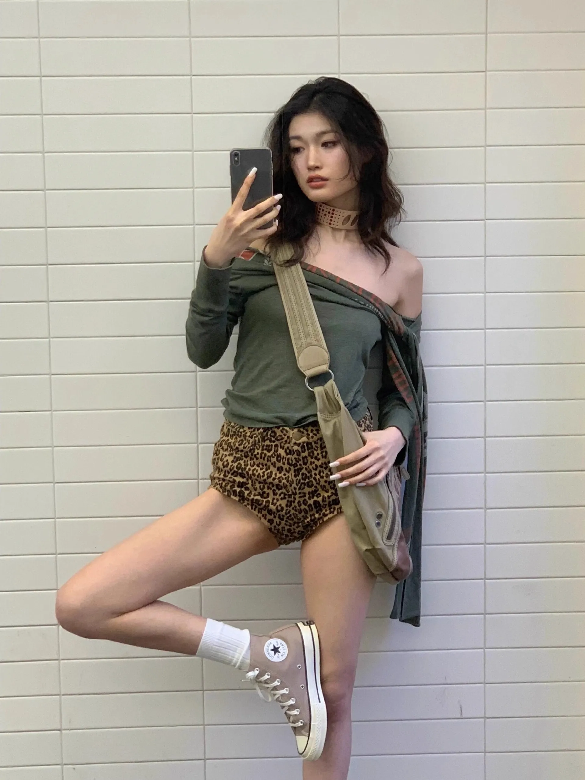 

2024 Spring Chic Leopard Print Pocket Short Pants Women Fashion High Waist Wide Leg Crop Trouser Summer Casual High Streetwear