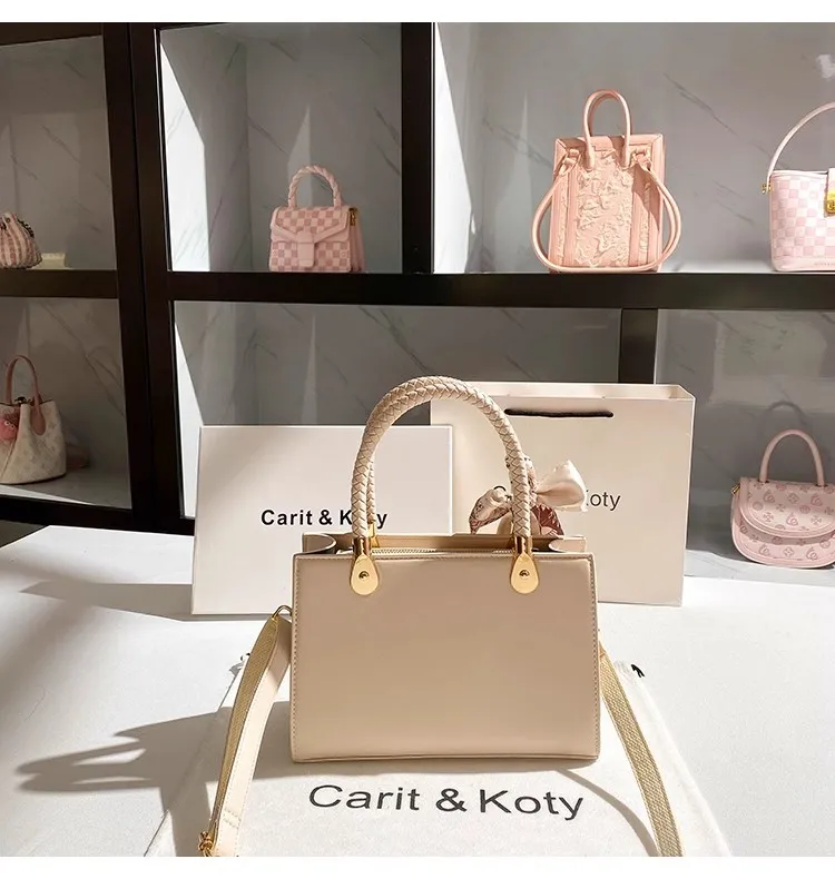Fashion Floral Embroidery Square Bag High Quality Tote Bag Large Capacity Women's Handbag Lady Purse Shoulder Messenger Bag
