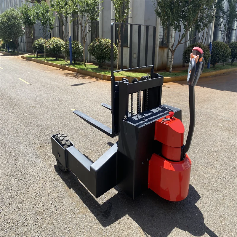 على الطرق الوعرة الكهربائية الهيدروليكية البليت مكدس الشاحنات 1.5 طن في الهواء الطلق التضاريس الخام شوكة عرض قابل للتعديل امتطى مكدس