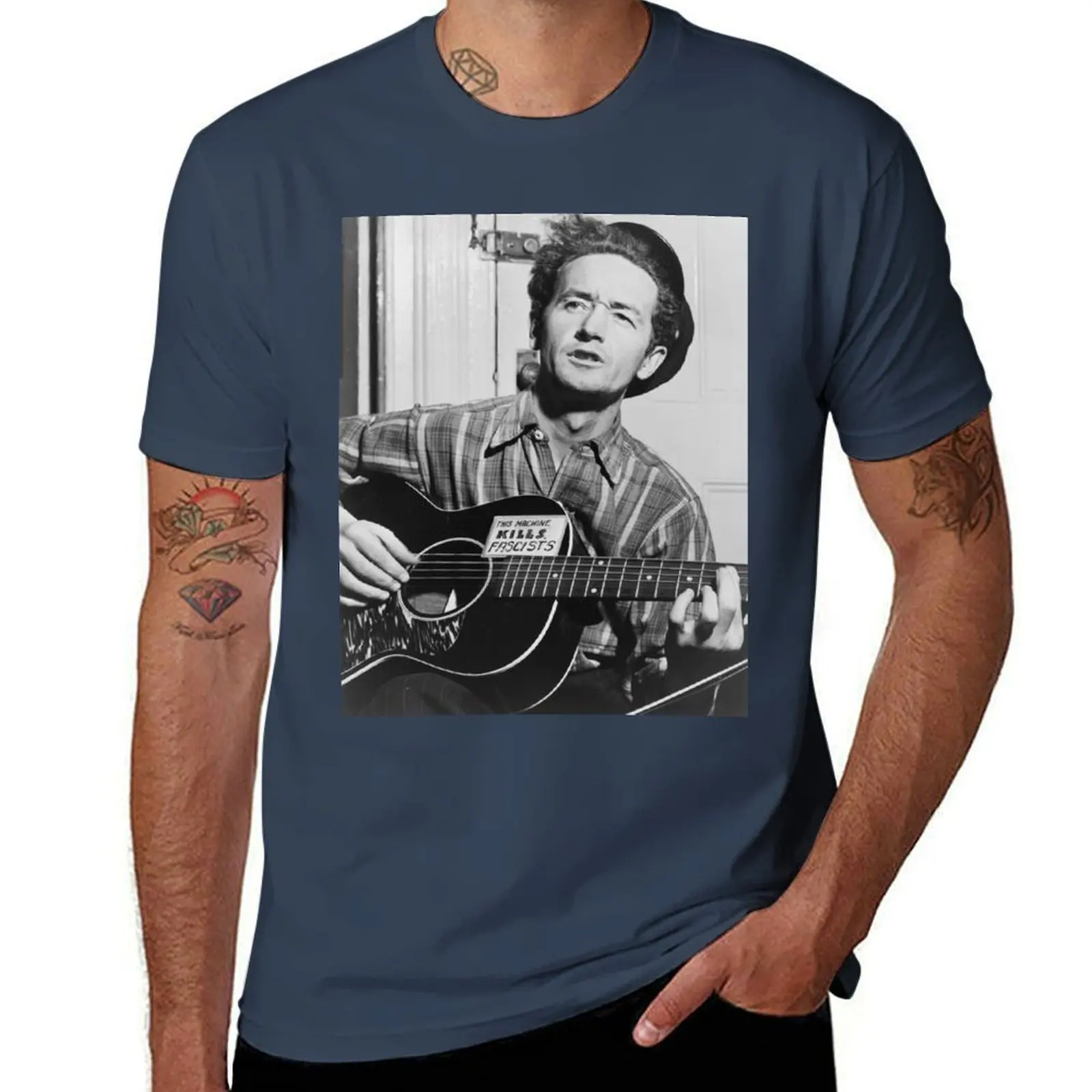 

Woody Guthrie Portrait T-Shirt man graphic t shirt cotton t shirts man 100% t shirts for man cotton T-Shirt