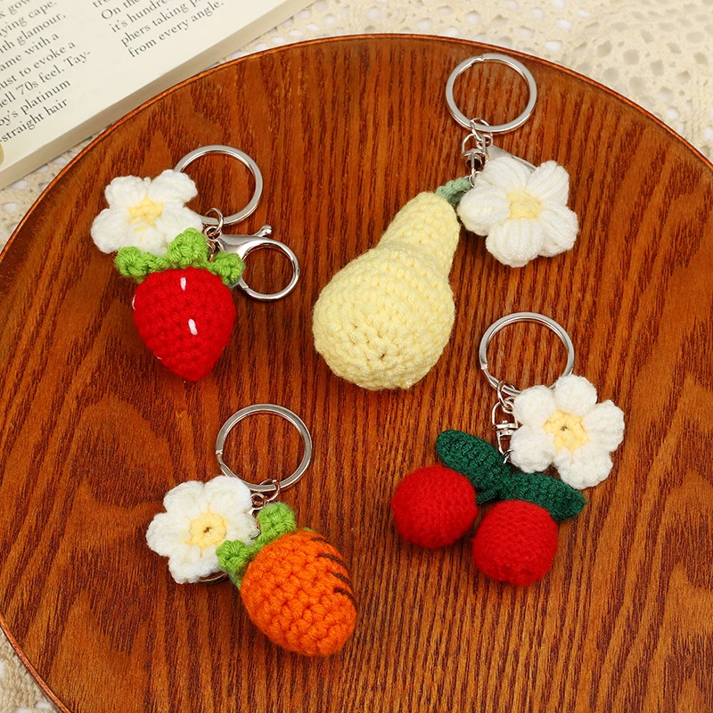 Creative Knitting Fruit Keychain for Women Girls Cute Strawberry Carrot Weaved Keyrings Bag Pendant Car Key Chain Holder Jewelry