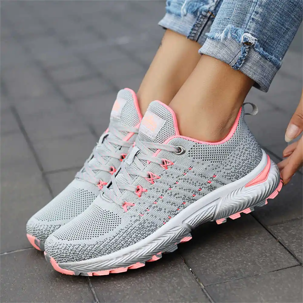 

Лоферы Number 47. Белые тканые оранжевые туфли. Женские брендовые кроссовки. Женские спортивные кроссовки для бега. Krasovki Trend.