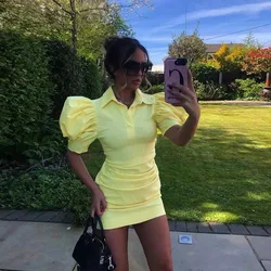 Vintage kısa puf kollu Bodycon elbise kadınlar 2023 yeni Turn Down yaka sarı seksi Mini dökümlü düğme rahat parti elbiseler y2k
