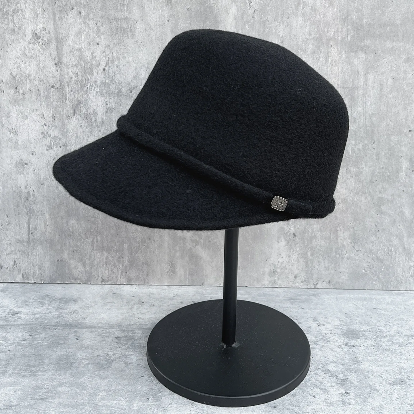 wool-blended-french-equestrian-hat-for-women-vintage-chapeau-with-a-large-head-circumference-and-a-duckbill-brim