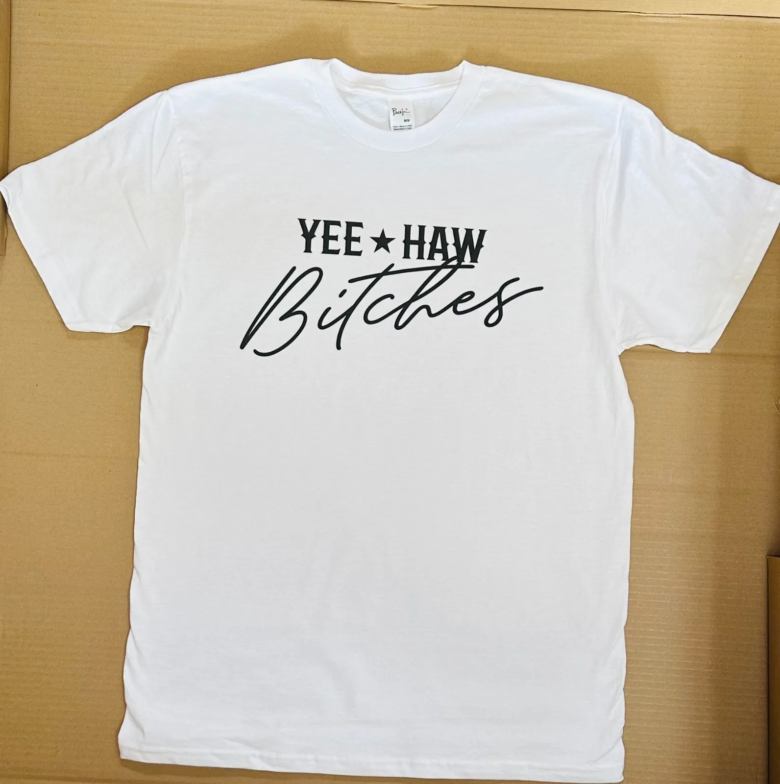 

Футболка Yee Haw B