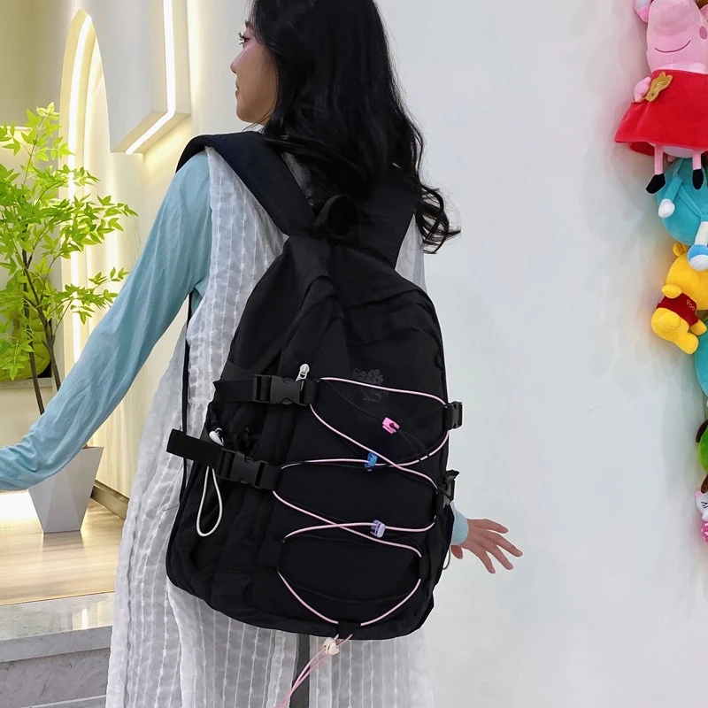 حقائب ظهر نسائية من النايلون من Leftside 2025 جديدة في حقيبة ظهر صيفية عصرية للمراهقين ​ ​   حقيبة مدرسية للبنات حقيبة ظهر لطيفة للسفر