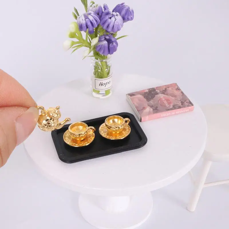 4 stks/set Poppenhuis Handgemaakte Miniatuur Theekop Model Simulatie Micro Theepot Scène Ornamenten DIY Decoratieve Accessoires