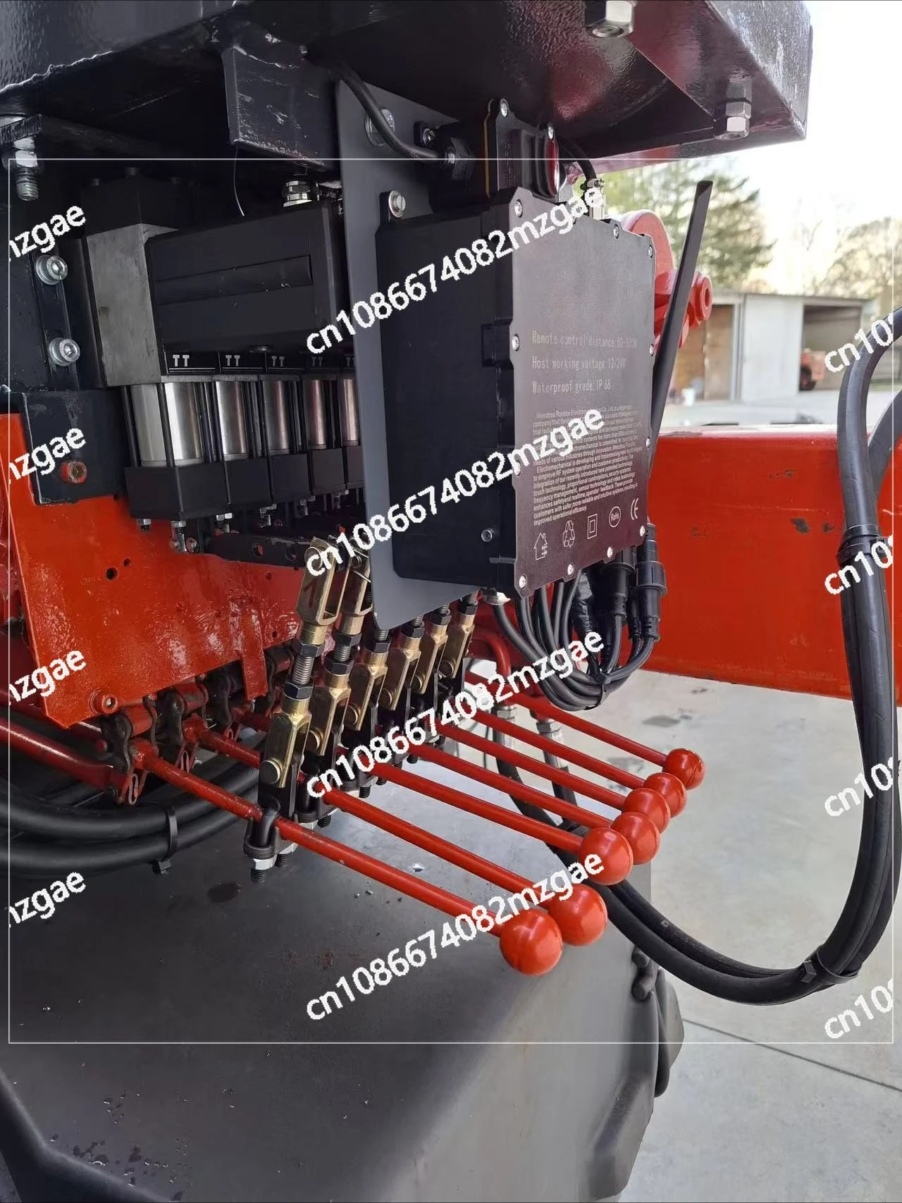 6 Joystick functions weightlifting12-24V hydraulic valve Truck Crane remote control