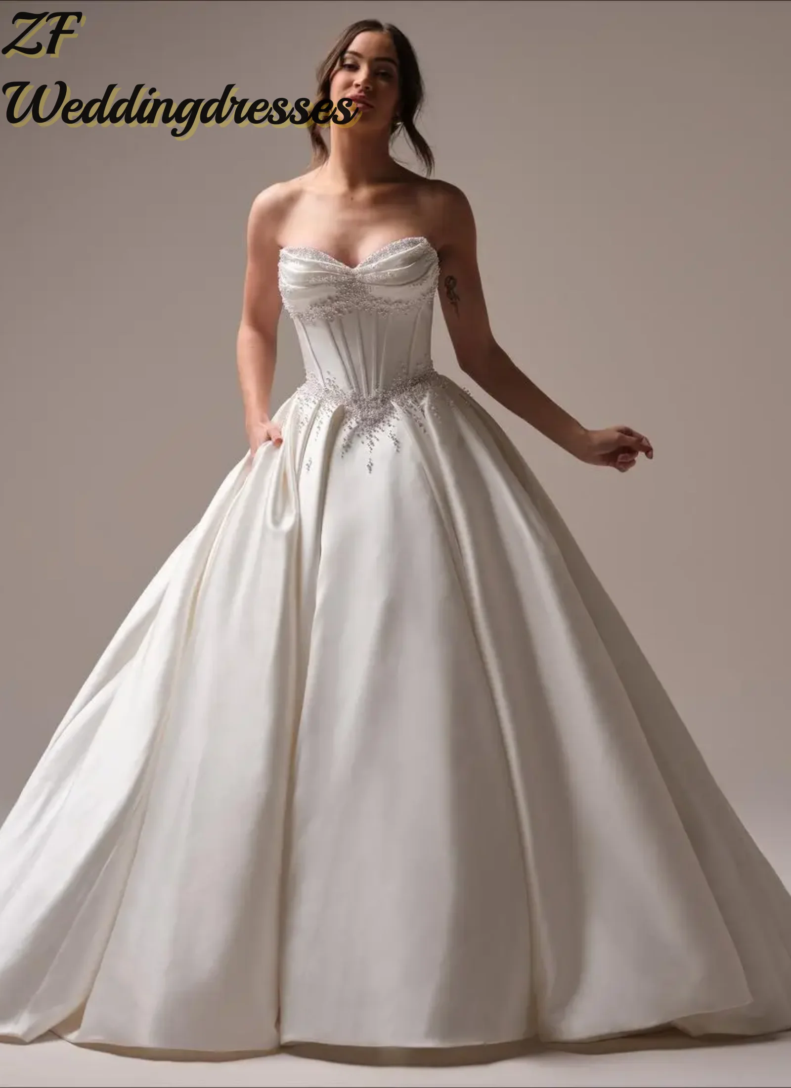 Customzied Gorgeous Wedding Dresses with Beads Jacket Applique Lace Bridal Gowns Button Back Sweep Train  Vestidos De Novia