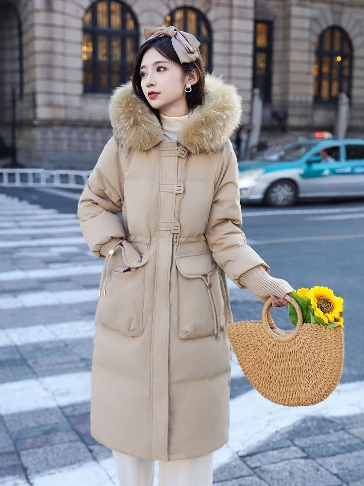 防水冬の女性のロングフグジャケット 2025 ビッグリアルアライグマの毛皮のフード付きアヒルダウンコート女性レインフェザーパーカー