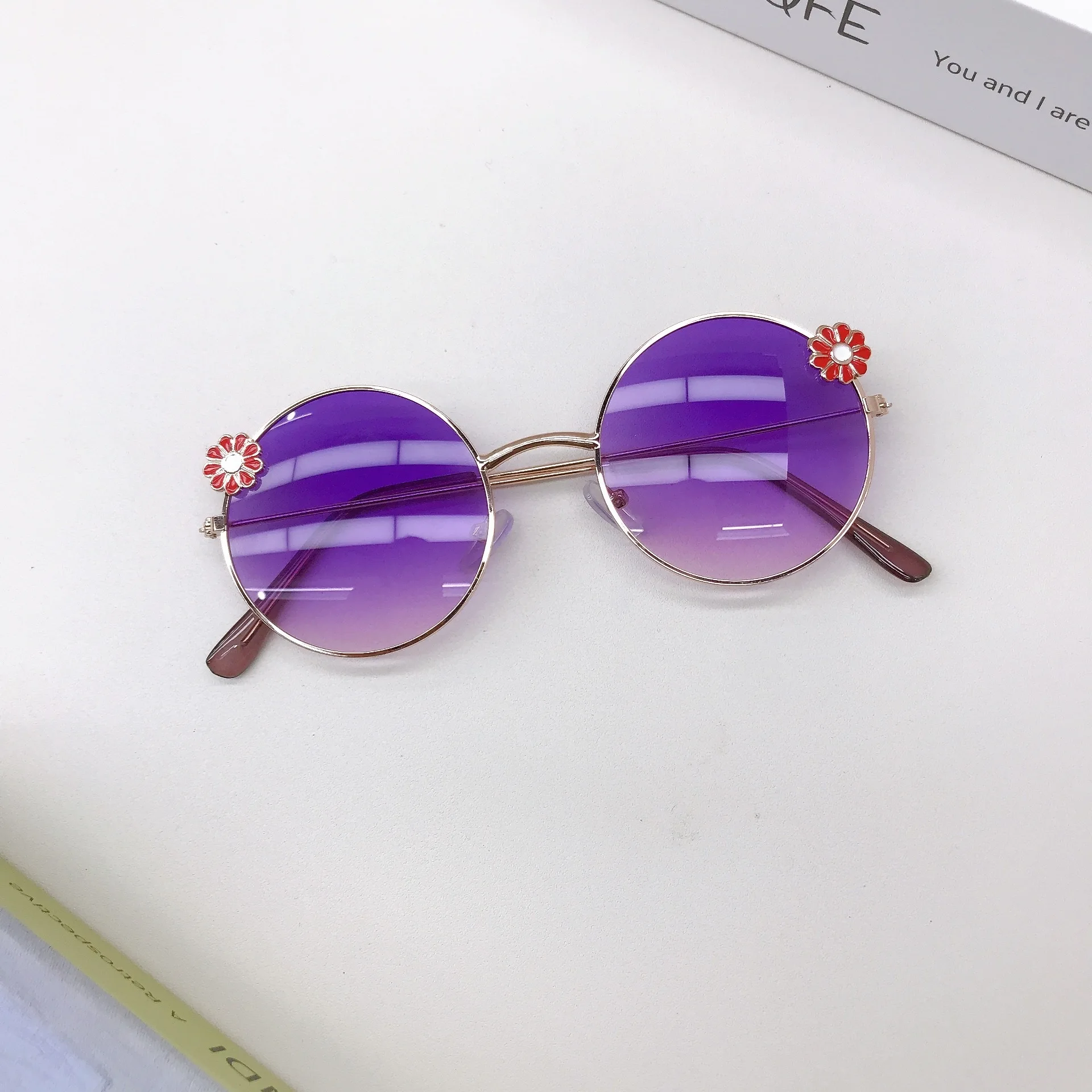New Children's Round Frame Flower Baby Outing Sunshade Concave Style Dressing Photo Sunglasses Trendy image 4