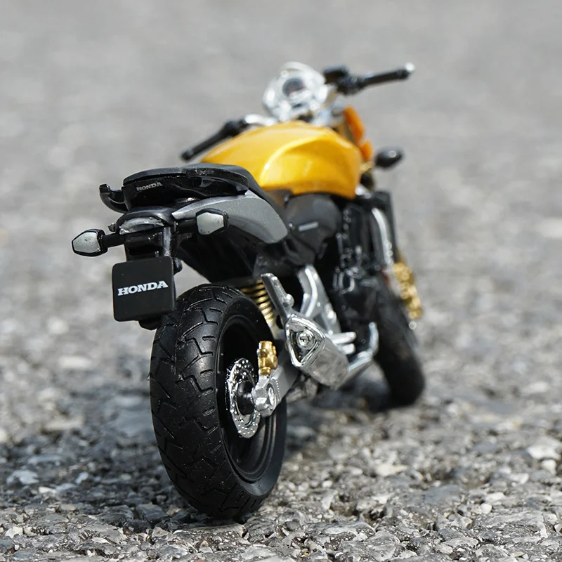 Welly 1:18 HONDA Hornet Alloy Sports Motorcycle Model Diecast Metal Street Motorcycle Model Simulation Collection Kids Toys Gift