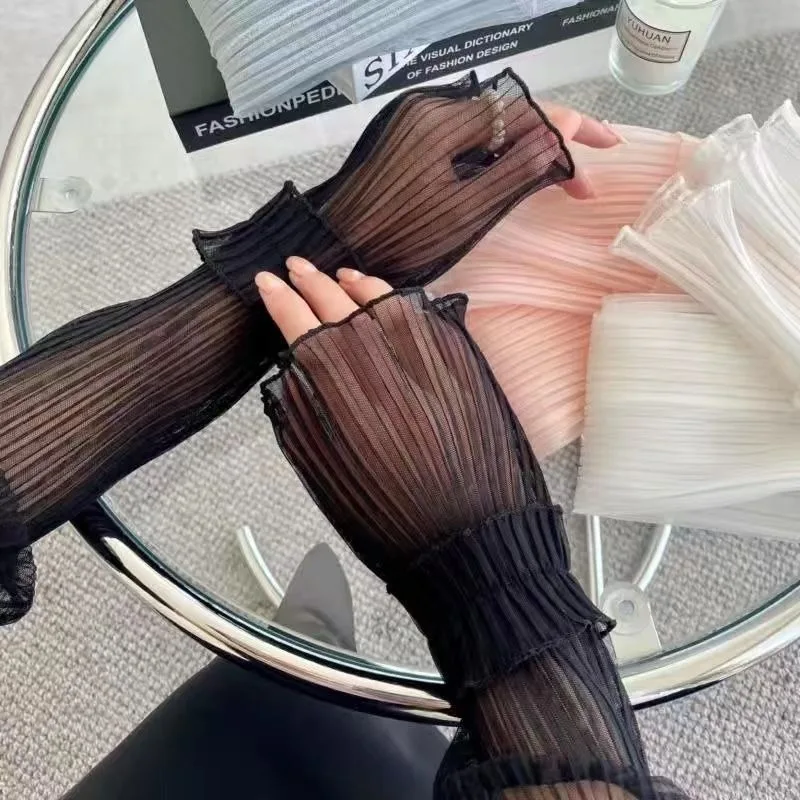 Women's Lace Trim Sun Protection Sheer Ice Silk Arm Sleeves Summer Sunscreen Breathable Long Fingerless Protection Sleeve Covers