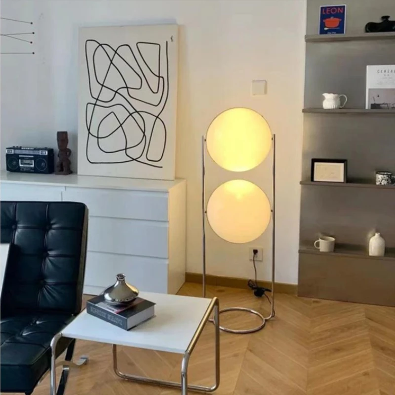 W nowym stylu lampa LED podłogowa Chrome Metal salon pokój hotelowy oświetlenie podłogowe biała kulka akrylowa Home Art Deco Dropshipping