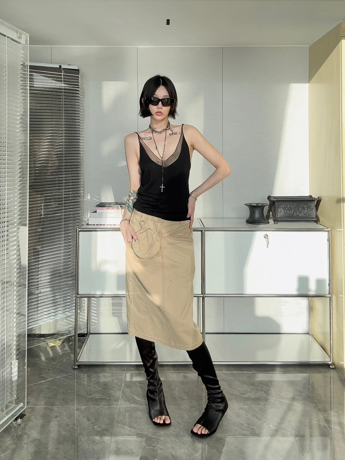 

IAMCPLUS 2025 Retro Khaki Straight Cut Skirt with Waist Bag Commute Sle High Waist Mid-Length Color Skirt