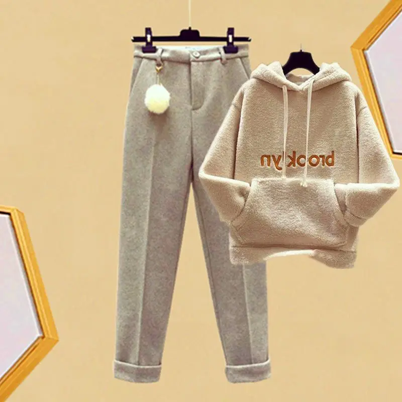 Conjunto de Sudadera con capucha de manga larga con bordado de alfabeto para mujer, conjunto de dos piezas, pantalones informales, terciopelo grueso, colección de invierno