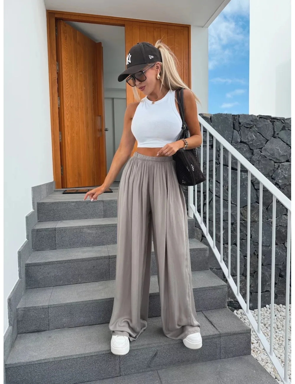 Nowe damskie spodnie codzienne, jednolite, luźne spodnie z wysokim stanem, modne spodnie z szerokimi nogawkami do ziemi.