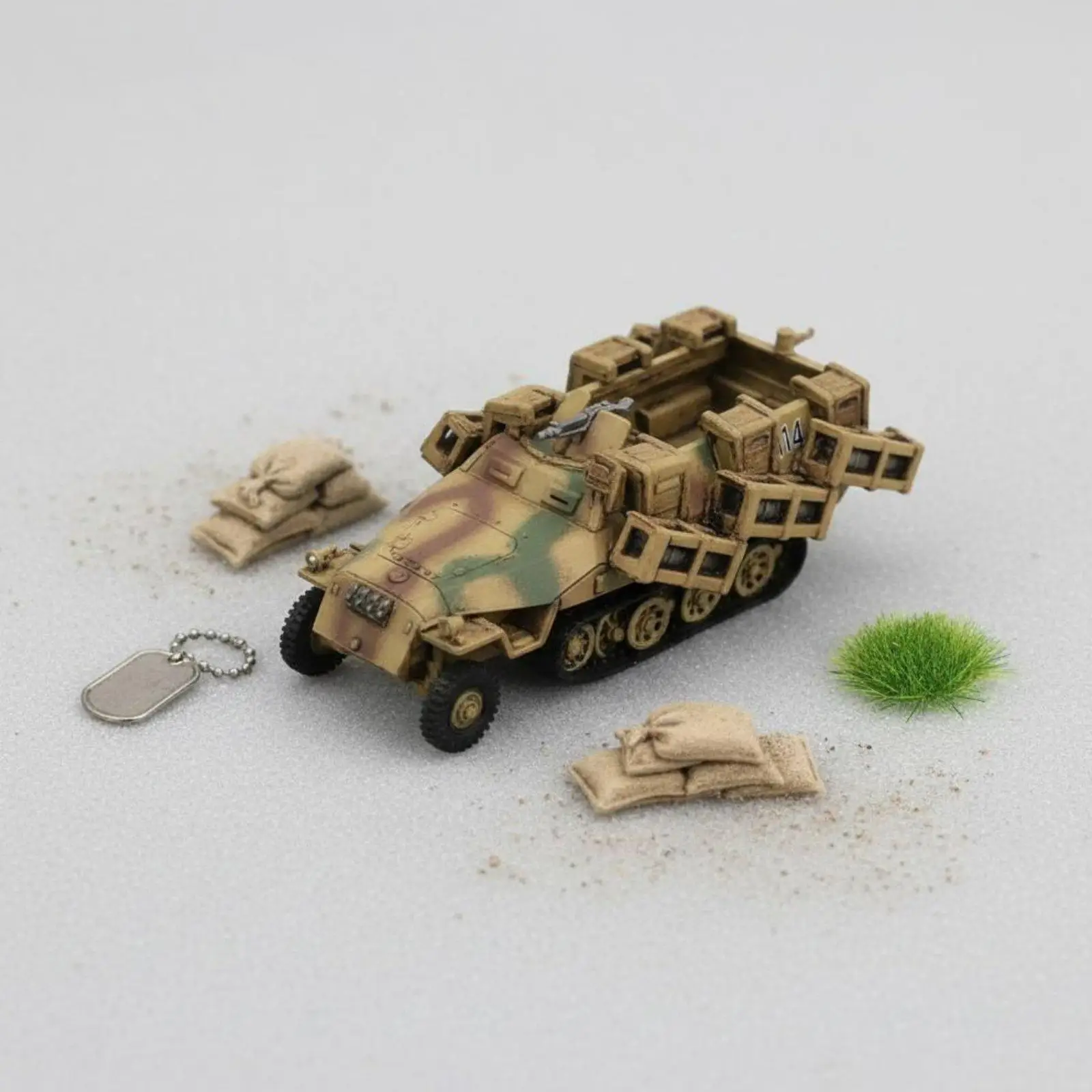Miniature Tank Figurine 1/144 Scale Metal Painted Battleground Ornament for Soldier Toy Model Tanks Collection Display