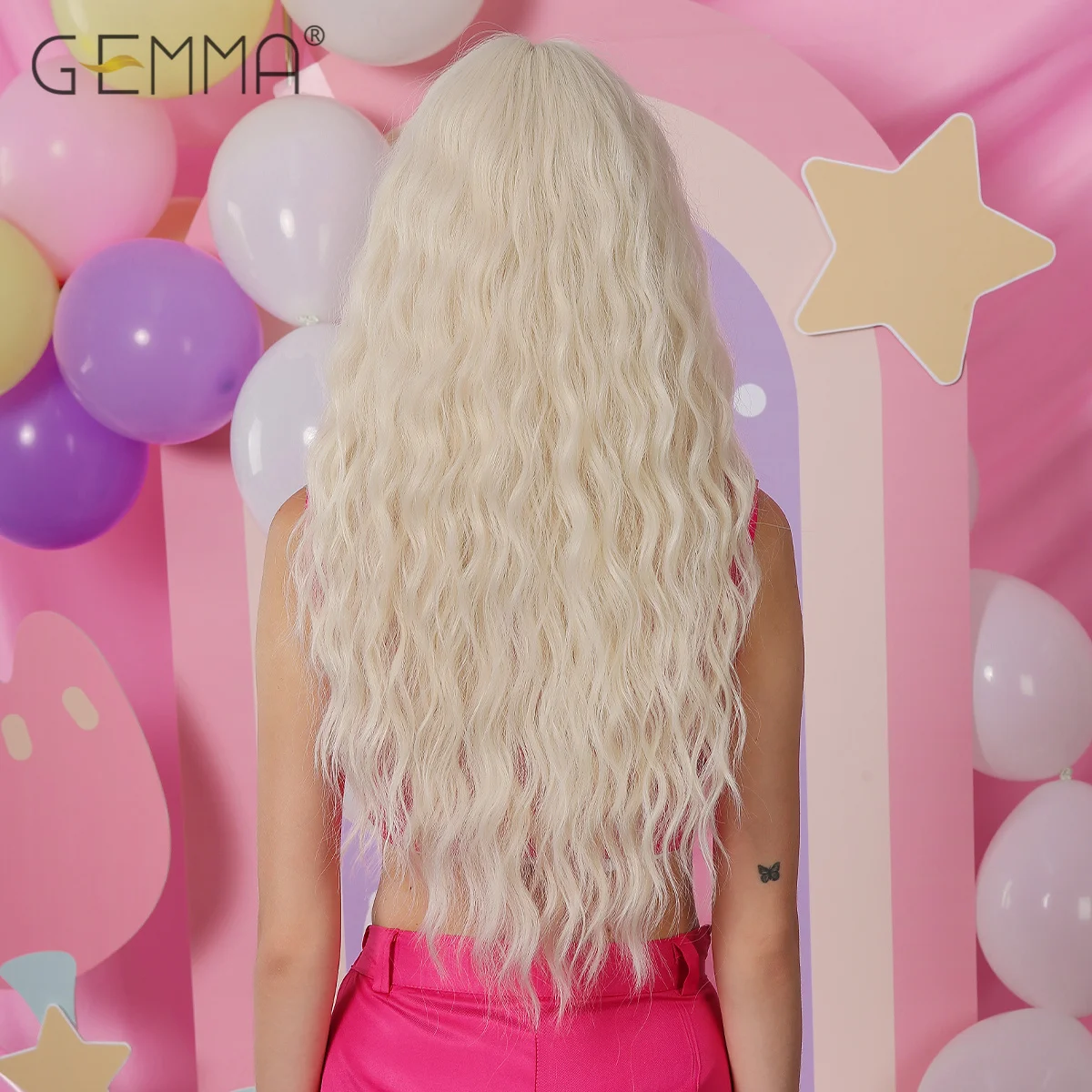 Synthetic Platinum Blonde Long Curly Wig with Bangs Cosplay Lolita Natural Hair Wigs for Women Heat Resistant Fibre Female Wig