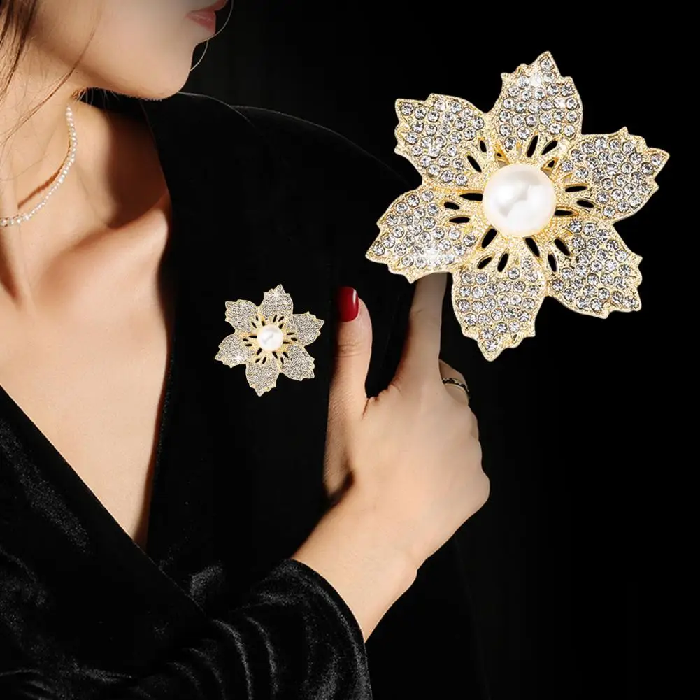 Lady Faux Shell Pearl Flower Button Covers Cufflinks Women Shirt Accessories Button Cuff Links Luxury Rhinestone Sleeve Buttons