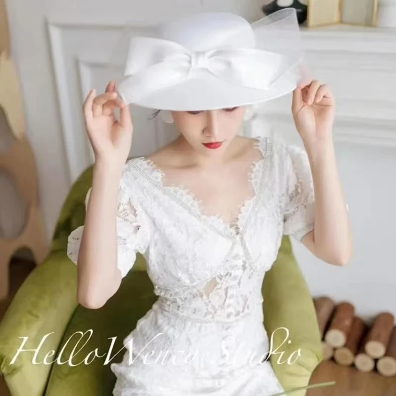 French White Bownot Satin Top Hat Women Banquet Elegant British Celebrity Dress Fascinator Bride Wedding Black Fedora Hat