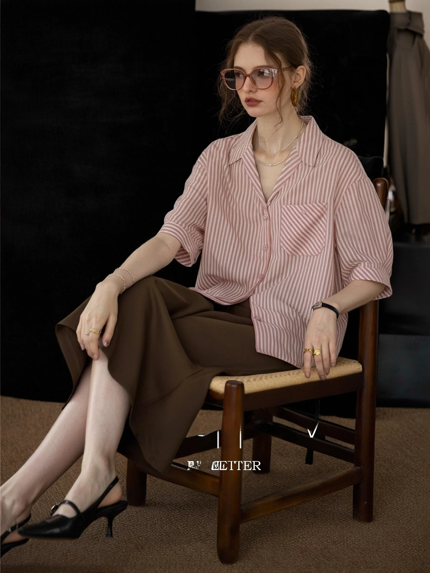

Huaappuw Cuban Collar Striped Short Sleeve Shirt Elegant Versatile Commute Top French Style Fitted Shirt for Women