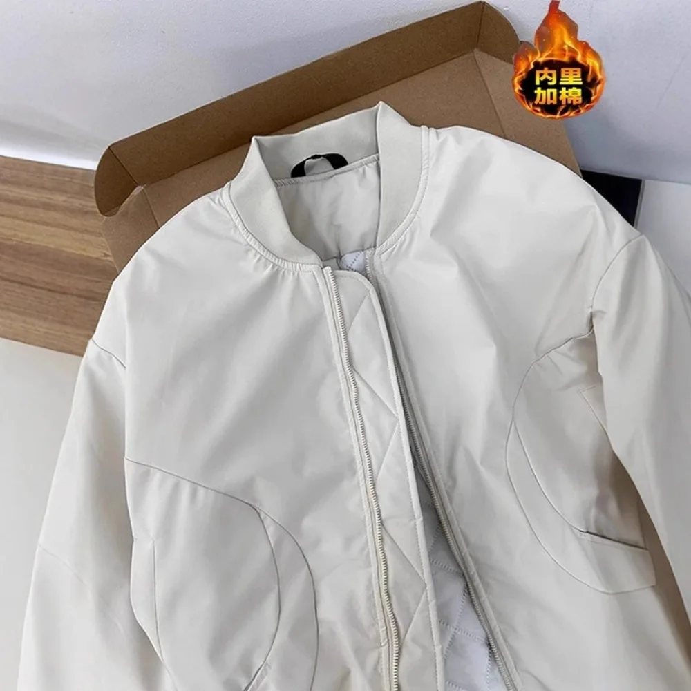 

Мужская короткая летная куртка в американском стиле 2025 года, белое хлопковое университетское пальто с подкладкой, бейсбольные теплые утолщенные топы на флисовой подкладке