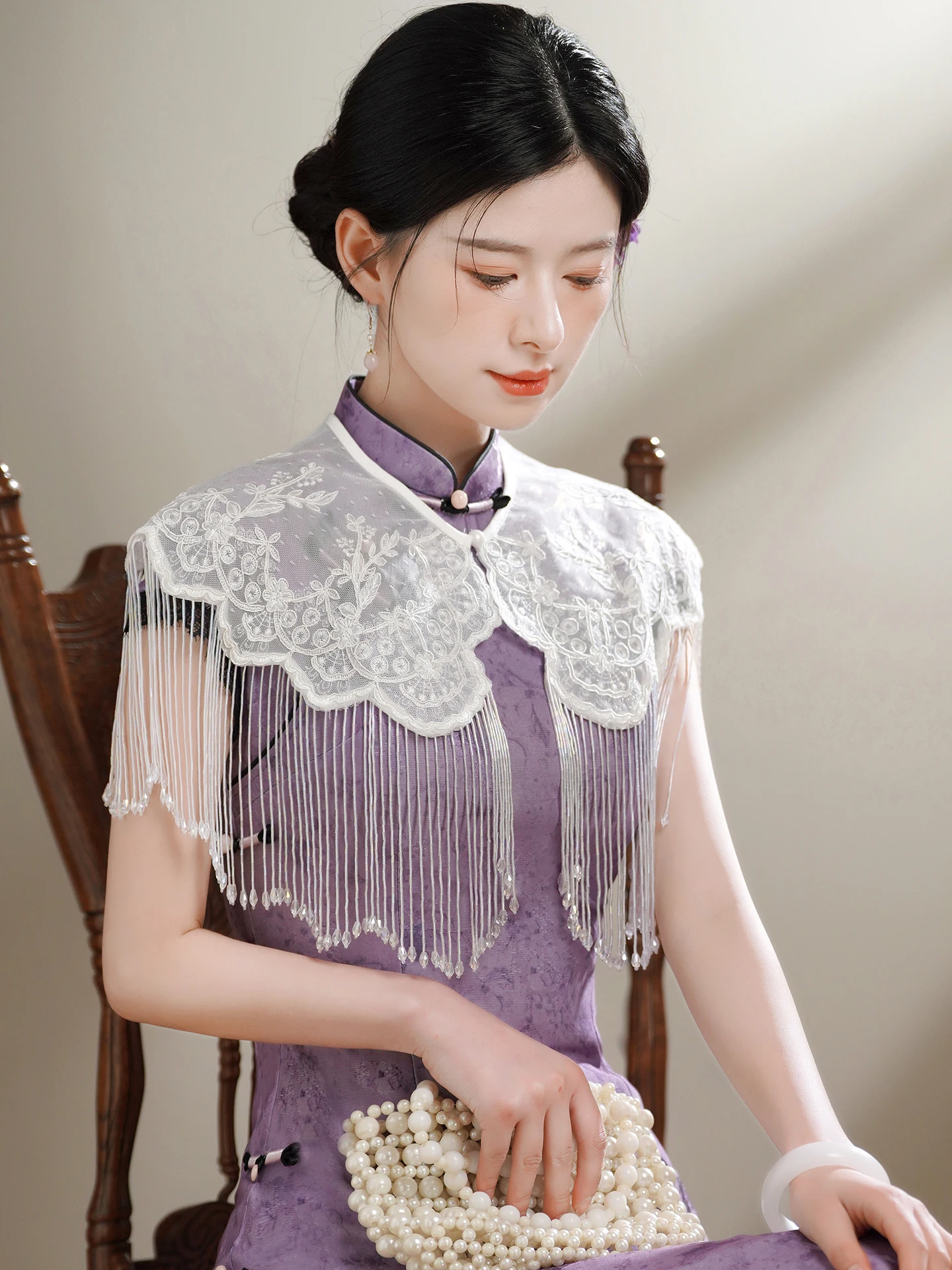 新作2026-クラウドショルダー-チャイナドレス-ショール-アウターウェア-レディース-レース-タッセル-中華風-透かし彫り-ホワイト-クロークドレス-カップル向け