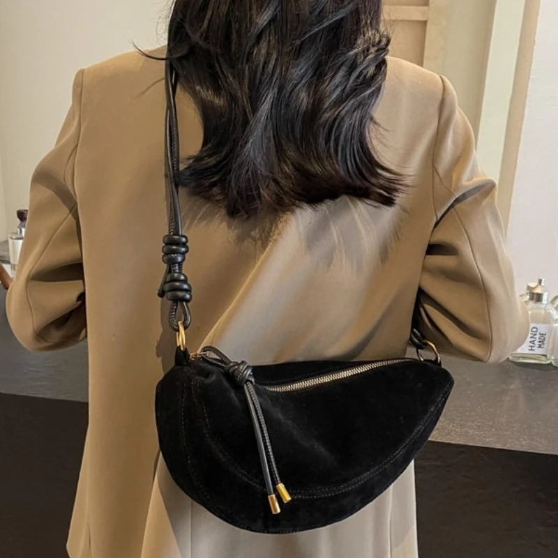 

Faux Suede Super Popular Niche Suede Shoulder Bag for Women 2025 Hot Sale Single Crossbody Bags Underarm Dumpling Sweet Bags