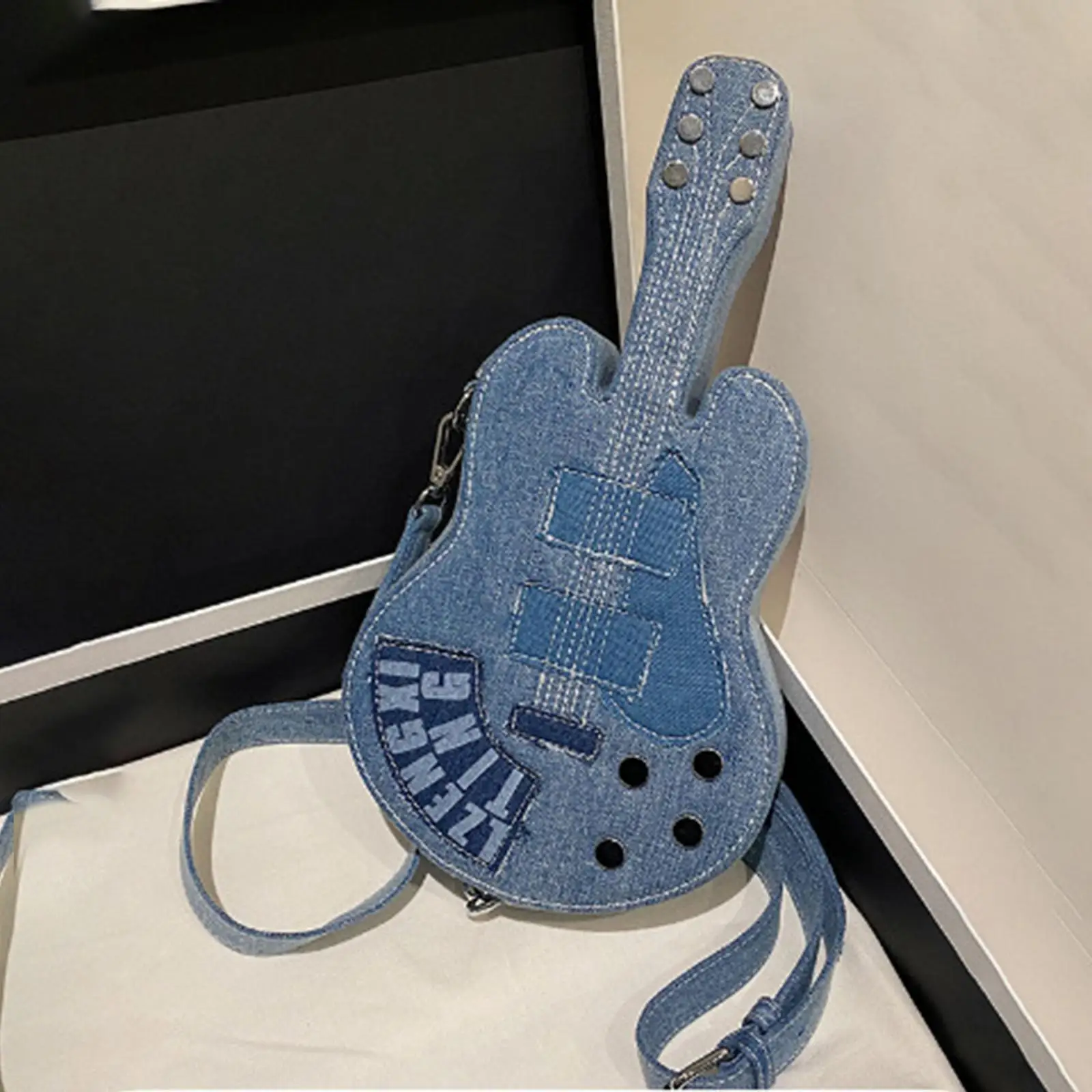 

Women Shoulder Bag Retro Style Versatile Guitar Shape Crossbody Bag for Shopping