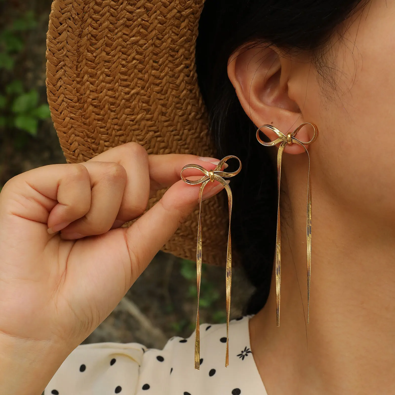 Vnox Long Chain Bowknot Dangle Drop Tassel Earrings for Women Girls Herringbone Chain Bow Statement Wedding Prom Jewelry Gift